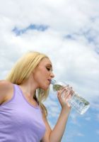 8 motivos para você beber mais água